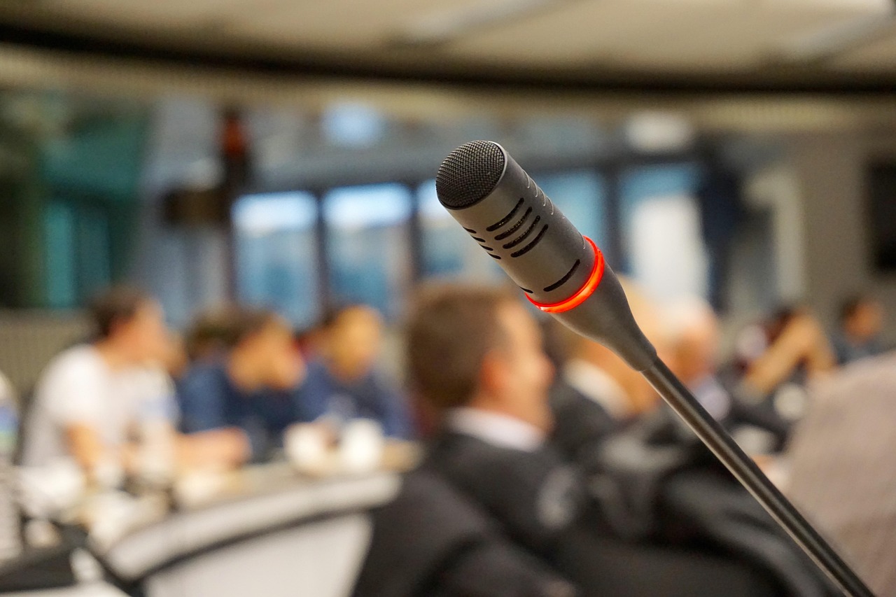 Musk, Newell, Kojima: L'Incontro Inatteso che Ridisegna il Futuro AI Europeo